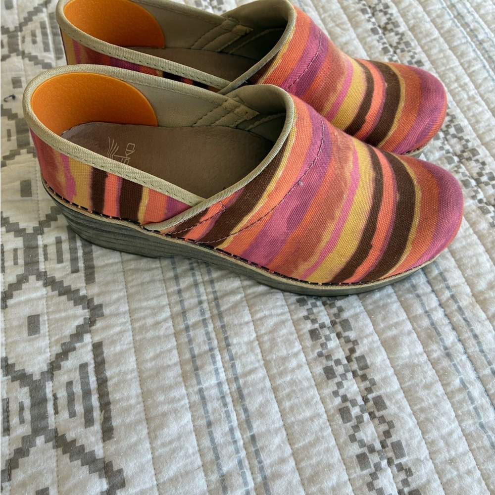 Colorful Striped Women's Slip-On Shoes